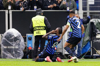 Marcus Thuram ve Denzel Dumfries, UEFA Şampiyonlar Ligi maçında Milano ve Feyenoord FC (Maciej Rogowski)