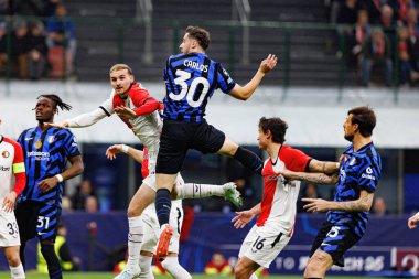 Her iki takımın oyuncuları UEFA Şampiyonlar Ligi maçında Internazionale Milano ve Feyenoord FC (Maciej Rogowski)