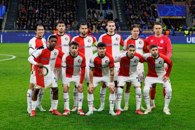 Feyenoord 'un oyuncuları UEFA Şampiyonlar Ligi maçında Naziler Arası Milano ve Feyenoord FC (Maciej Rogowski)