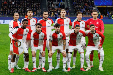 Feyenoord 'un oyuncuları UEFA Şampiyonlar Ligi maçında Naziler Arası Milano ve Feyenoord FC (Maciej Rogowski)