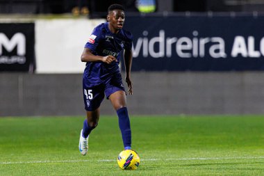 Jonathan Mutombo, Liga Portekiz maçı sırasında Estrela Amadora ve Gil Vicente FC takımları arasında Estadio Jose Gomes (Maciej Rogowski)
