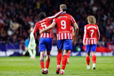 Alexander Sorloth ve Rodrigo de Paul, Atletico de Madrid ve FC Barcelona (Maciej Rogowski) takımları arasında oynanan LaLiga EA Spor maçında gol attıktan sonra kutlama yaparken görüldü.)