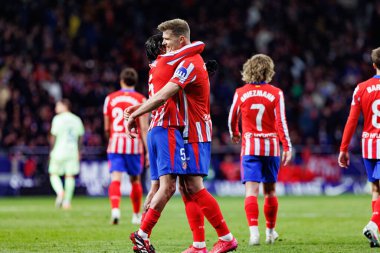 Alexander Sorloth ve Rodrigo de Paul, Atletico de Madrid ve FC Barcelona (Maciej Rogowski) takımları arasında oynanan LaLiga EA Spor maçında gol attıktan sonra kutlama yaparken görüldü.)