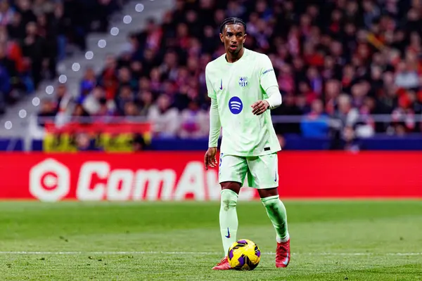 Atletico de Madrid ve FC Barcelona (Maciej Rogowski) takımları arasında oynanan LaLiga EA SPORTS maçı sırasında Alejandro Balde görüldü.)