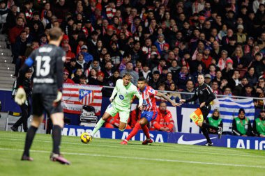 Lamine Yamal ve Reinildo LaLiga EA SPORTS maçı sırasında Atletico de Madrid ve FC Barcelona (Maciej Rogowski)