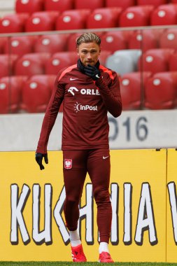 Matty Cash, 2025 Mart 'ındaki maçlardan önce Polonya Milli Futbol Takımı' nın ikinci antrenmanı sırasında görüldü (Maciej Rogowski)