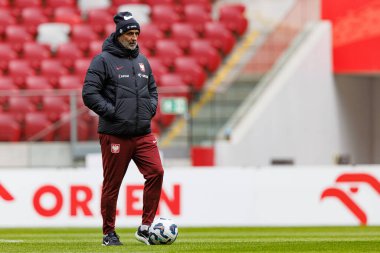 Michal Probierz, 2025 Mart 'ındaki maçlardan önce Polonya Milli Futbol Takımı' nın ikinci antrenmanı sırasında görüldü (Maciej Rogowski)