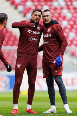 Jan Bednarek ve Lukasz Skorupski, 2025 Mart 'ındaki maçlardan önce Polonya Milli Futbol Takımı' nın ikinci antrenmanı sırasında görüldü (Maciej Rogowski)