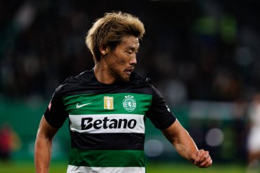 Hidemasa Morita, Liga Portekiz maçı sırasında Estadio Jose Alvalade 'de (Maciej Rogowski) Sporting CP ve FC Famalicao takımları arasında görüldü.)