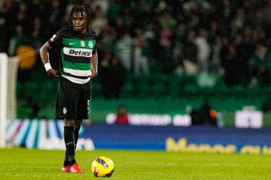 Estadio Jose Alvalade 'de (Maciej Rogowski) Sporting CP ve FC Famalicao takımları arasında oynanan Liga Portekiz maçı sırasında görülen Geovany Quenda)