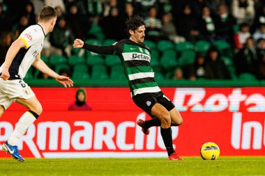 Francisco Trincao, Liga Portekiz maçı sırasında Estadio Jose Alvalade 'de (Maciej Rogowski) Sporting CP ve FC Famalicao takımları arasında görüldü.)