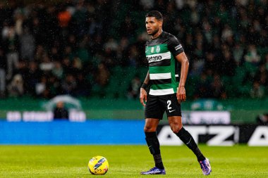 Matheus Reis, Liga Portekiz maçı sırasında Estadio Jose Alvalade 'de (Maciej Rogowski) Sporting CP ve FC Famalicao takımları arasında görüldü.)