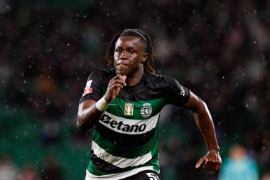 Estadio Jose Alvalade 'de (Maciej Rogowski) Sporting CP ve FC Famalicao takımları arasında oynanan Liga Portekiz maçı sırasında görülen Geovany Quenda)