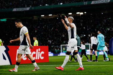 Rodrigo Pinheiro ve Sorisso Liga Portekiz maçı sırasında Estadio Jose Alvalade 'de (Maciej Rogowski) Sporting CP ve FC Famalicao takımları arasında görüldü.)