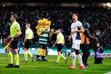 Enea Mihaj, Liga Portekiz maçı sırasında Estadio Jose Alvalade 'de (Maciej Rogowski) Sporting CP ve FC Famalicao takımları arasında görüldü.)