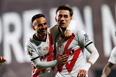 Pedro Diaz ve Alvaro Garcia, Estadio de Vallecas 'taki Rayo Vallecano ve Real Sociedad de Futbol takımları arasındaki LaLiga EA Spor maçında gol attıktan sonra kutlama yaparken görüldü (Maciej Rogowski)