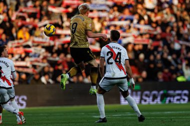 Orri Steinn Oskarsson ve Florian Lejeune, Estadio de Vallecas 'taki Rayo Vallecano ve Real Sociedad de Futbol (Maciej Rogowski)