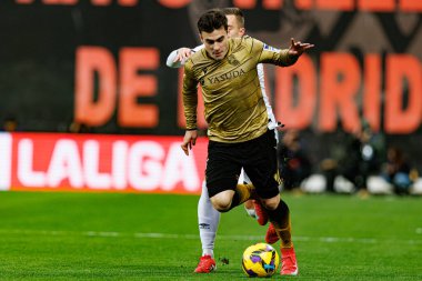 Jorge de Frutos ve Ander Barrenetxea, Estadio de Vallecas 'taki Rayo Vallecano ve Real Sociedad de Futbol (Maciej Rogowski) takımları arasında oynanan LaLiga EA SPORTS maçı sırasında görüldü.)