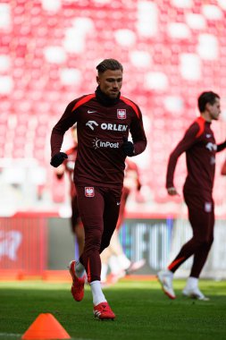 Matty Cash, 2026 Dünya Kupası 'nda Litvanya ile oynanan karşılaşmadan önce Polonya Milli Futbol Takımı Resmi Eğitimi sırasında görüldü (Maciej Rogowski)