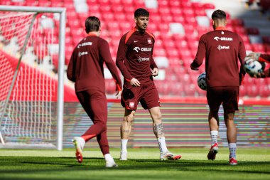 Jakub Moder, 2026 Dünya Kupası 'nda Litvanya ile oynanan karşılaşmadan önce Polonya Milli Futbol Takımı Resmi Eğitimi sırasında görüldü (Maciej Rogowski)