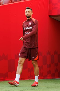 Mateusz Wieteska, 2026 Dünya Kupası 'nda Litvanya ile oynanan Dünya Kupası öncesinde Polonya Milli Futbol Takımı Resmi Eğitimi sırasında görüldü (Maciej Rogowski)