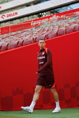 Jakub Piotrowski, 2026 Dünya Kupası 'nda Litvanya' ya karşı oynanan Dünya Kupası öncesinde Polonya Milli Futbol Takımı Resmi Eğitimi sırasında görüldü (Maciej Rogowski)