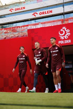 Jakub Kaminski, Bartosz Mrozek ve Jakub Kiwior, 2026 Dünya Kupası 'nda Litvanya' ya karşı oynanan Dünya Kupası öncesi Polonya Milli Futbol Takımı Resmi Eğitimi sırasında görüldü (Maciej Rogowski)