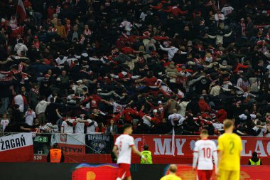 Polonya taraftarları 2026 Dünya Kupası 'nda Polonya ve Litvanya milli takımları arasında PGE Narodowy (Maciej Rogowski)