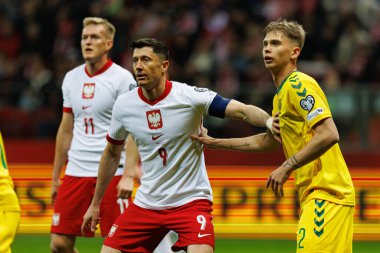 Robert Lewandowski ve Artemijus Tutyskinas, 2026 Dünya Kupası 'nda Polonya ve Litvanya milli takımları arasında PGE Narodowy (Maciej Rogowski)