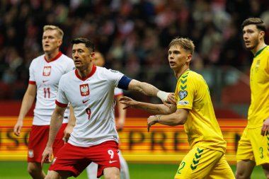 Robert Lewandowski ve Artemijus Tutyskinas, 2026 Dünya Kupası 'nda Polonya ve Litvanya milli takımları arasında PGE Narodowy (Maciej Rogowski)