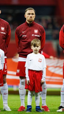 Matty Cash, 2026 Dünya Kupası 'nda Polonya ve Litvanya milli takımları arasında PGE Narodowy (Maciej Rogowski)