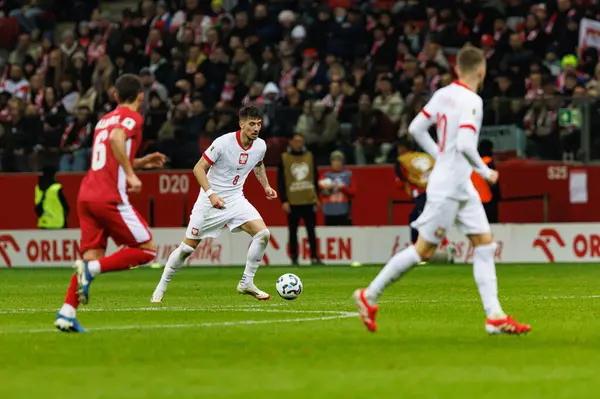 Jakub Kiwior, 2026 Dünya Kupası eleme maçında PGE Narodowy 'da Polonya ve Malta milli takımları arasında görüldü (Maciej Rogowski)