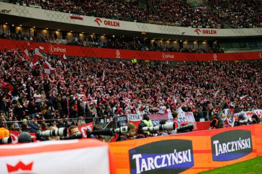 Polonya taraftarları 2026 Dünya Kupası eleme maçında PGE Narodowy 'de Polonya ve Malta milli takımları arasında görüldüler (Maciej Rogowski)