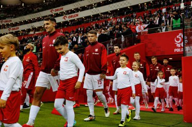 Jakub Kiwior ve Kamil Piatkowski, 2026 Dünya Kupası eleme maçında Polonya ve Malta milli takımları arasında PGE Narodowy (Maciej Rogowski)