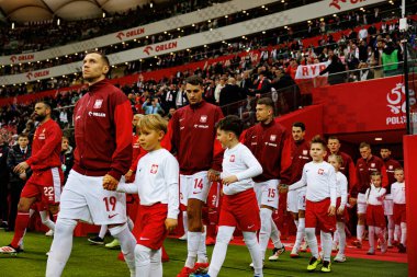 Przemyslaw Frankowski, Jakub Kiwior ve Kamil Piatkowski, 2026 Dünya Kupası eleme maçında Polonya ve Malta milli takımları arasında PGE Narodowy 'de görüldü (Maciej Rogowski)