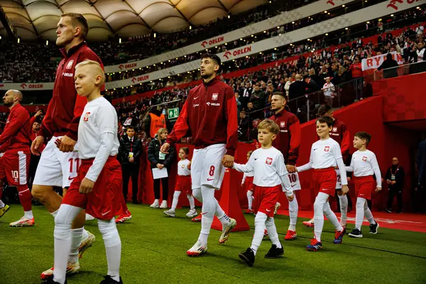 Karol Swiderski ve Jakub Moder, 2026 Dünya Kupası eleme maçında Polonya ve Malta milli takımları arasında PGE Narodowy 'da görüldü (Maciej Rogowski)