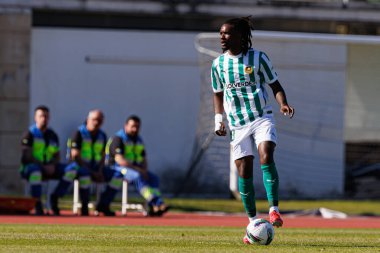 Omar Richards, Liga Portekiz maçı sırasında Estadio Belediyesi Rio Maior 'da Casa Pia ve Rio Ave FC takımları arasında görüldü (Maciej Rogowski)