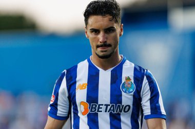 Stephen Eustaquio, Liga Portekiz maçı sırasında Estoril Praia ve FC Porto takımları arasında Estadio Antonio Coimbra da Mota 'da görüldü (Maciej Rogowski)