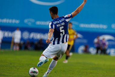 Liga Portekiz maçında Estoril Praia ve FC Porto takımları arasında Estadio Antonio Coimbra da Mota 'da görüldü (Maciej Rogowski)
