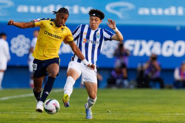 Wagner Pina ve Pepe, Liga Portekiz maçı sırasında Estoril Praia ve FC Porto takımları arasında Estadio Antonio Coimbra da Mota 'da (Maciej Rogowski)