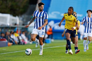 Alan Varela ve Wagner Pina Liga Portekiz maçı sırasında Estoril Praia ve FC Porto takımları arasında Estadio Antonio Coimbra da Mota (Maciej Rogowski)