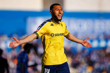 Yanis Begraoui, Liga Portekiz maçında GD Estoril Praia ve FC Porto takımları arasında Estadio Antonio Coimbra da Mota (Maciej Rogowski)