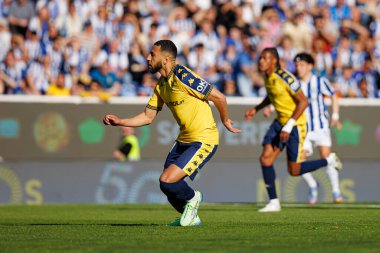 Yanis Begraoui, Liga Portekiz maçı sırasında Estoril Praia ve FC Porto takımları arasında Estadio Antonio Coimbra da Mota (Maciej Rogowski)