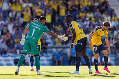 Kevin Chamorro ve Kevin Boma Liga Portekiz maçı sırasında Estoril Praia ve FC Porto takımları arasında Estadio Antonio Coimbra da Mota (Maciej Rogowski)