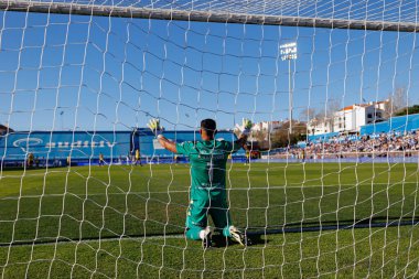 Kevin Chamorro, Liga Portekiz maçı sırasında Estoril Praia ve FC Porto takımları arasında Estadio Antonio Coimbra da Mota 'da görüldü (Maciej Rogowski)