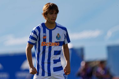 Rodrigo Mora, Liga Portekiz maçı sırasında Estoril Praia ve FC Porto takımları arasında Estadio Antonio Coimbra da Mota 'da görüldü (Maciej Rogowski)