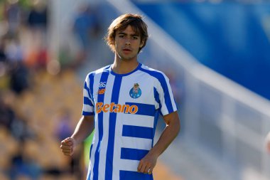 Rodrigo Mora, Liga Portekiz maçı sırasında Estoril Praia ve FC Porto takımları arasında Estadio Antonio Coimbra da Mota 'da görüldü (Maciej Rogowski)