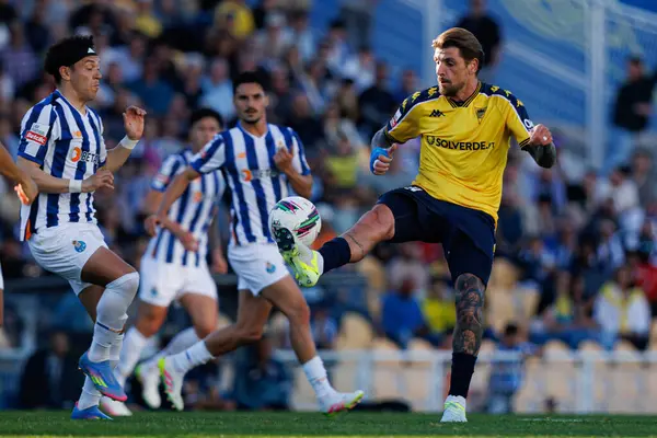 Xeka, Liga Portekiz maçı sırasında Estoril Praia ve FC Porto takımları arasında Estadio Antonio Coimbra da Mota 'da görüldü (Maciej Rogowski)
