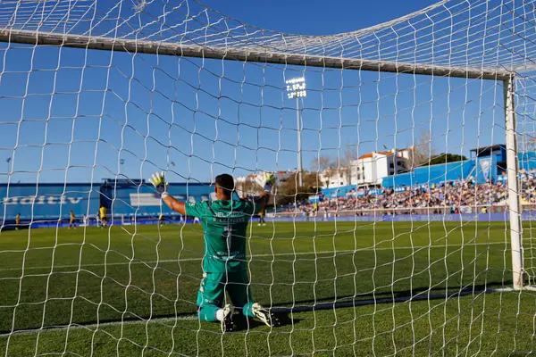 Kevin Chamorro, Liga Portekiz maçı sırasında Estoril Praia ve FC Porto takımları arasında Estadio Antonio Coimbra da Mota 'da görüldü (Maciej Rogowski)