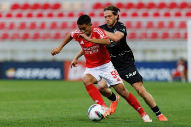 Francisco Neto ve Cihan Kahraman Liga Portekiz 2 maçında SL Benfica B ve Academico de Viseu FC takımları arasında görüldü.